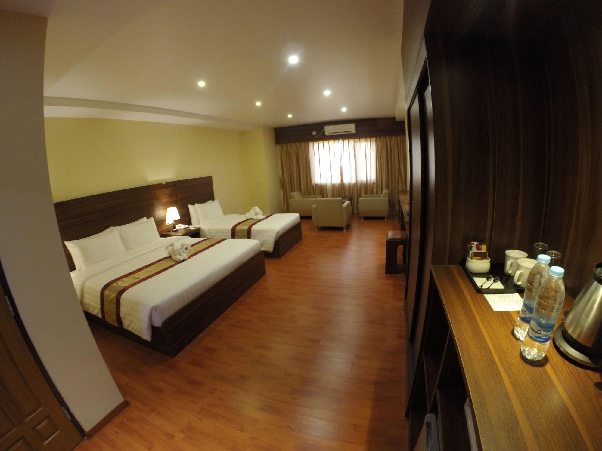 Silver Green Hotel Γιανγκόν Εξωτερικό φωτογραφία