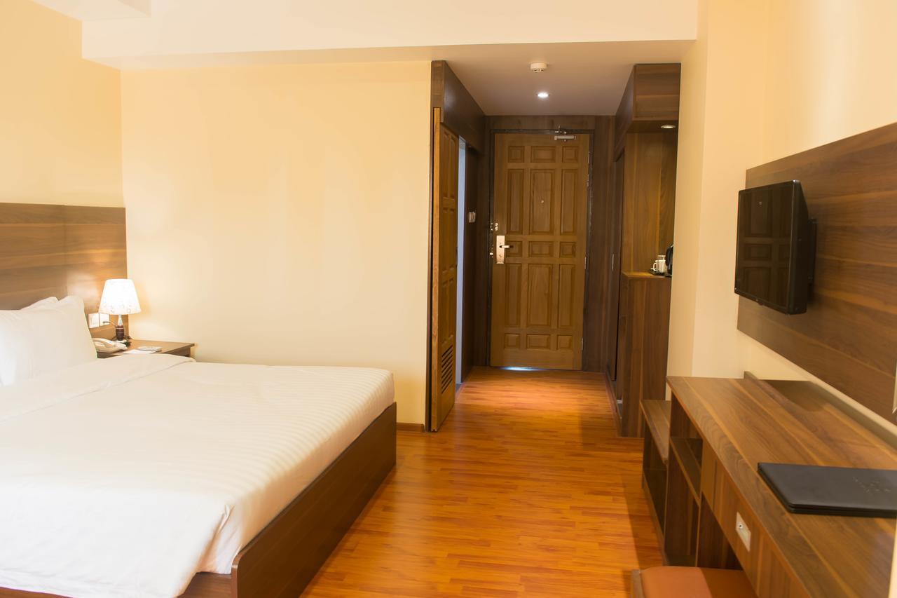 Silver Green Hotel Γιανγκόν Εξωτερικό φωτογραφία