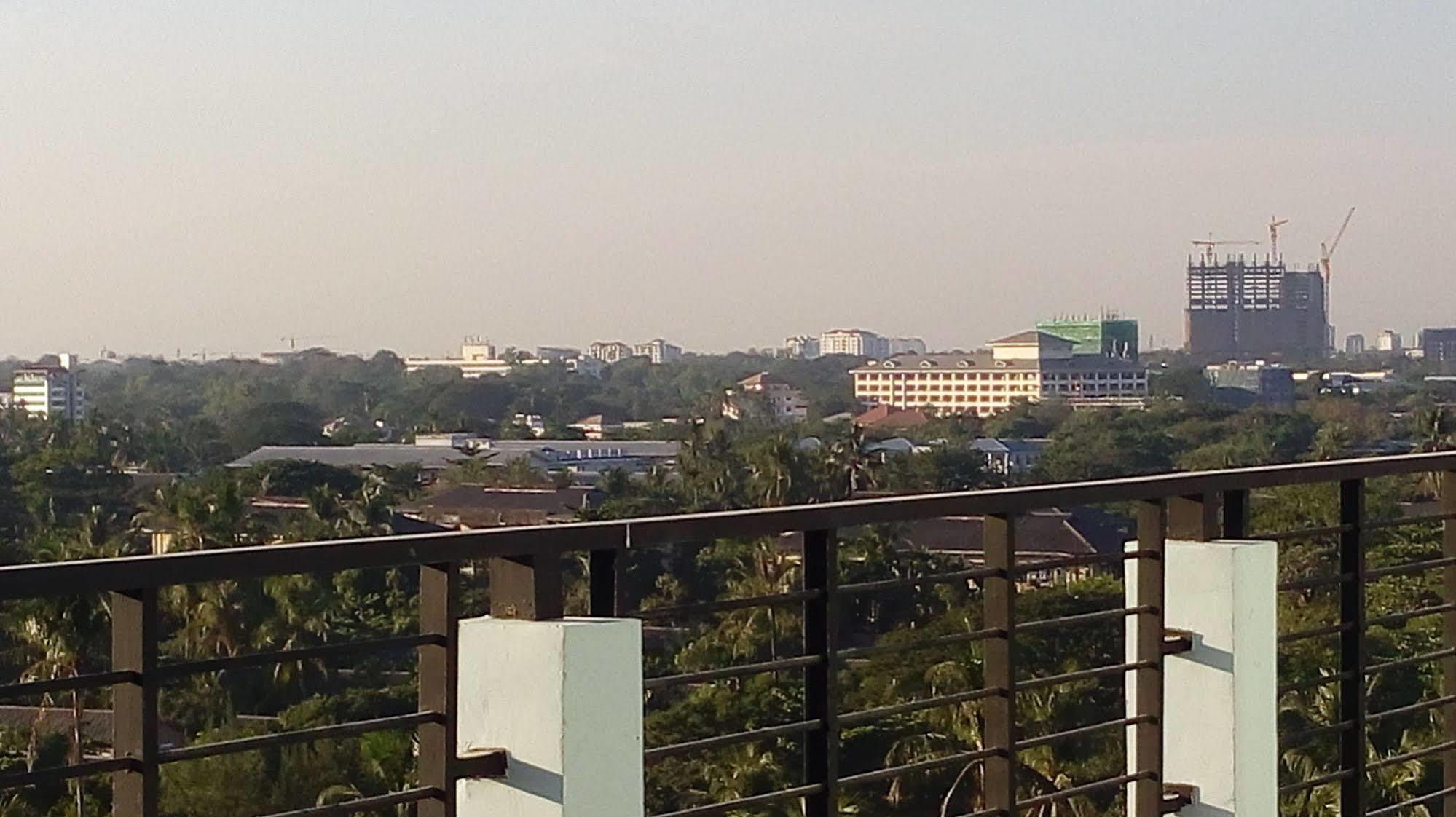 Silver Green Hotel Γιανγκόν Εξωτερικό φωτογραφία