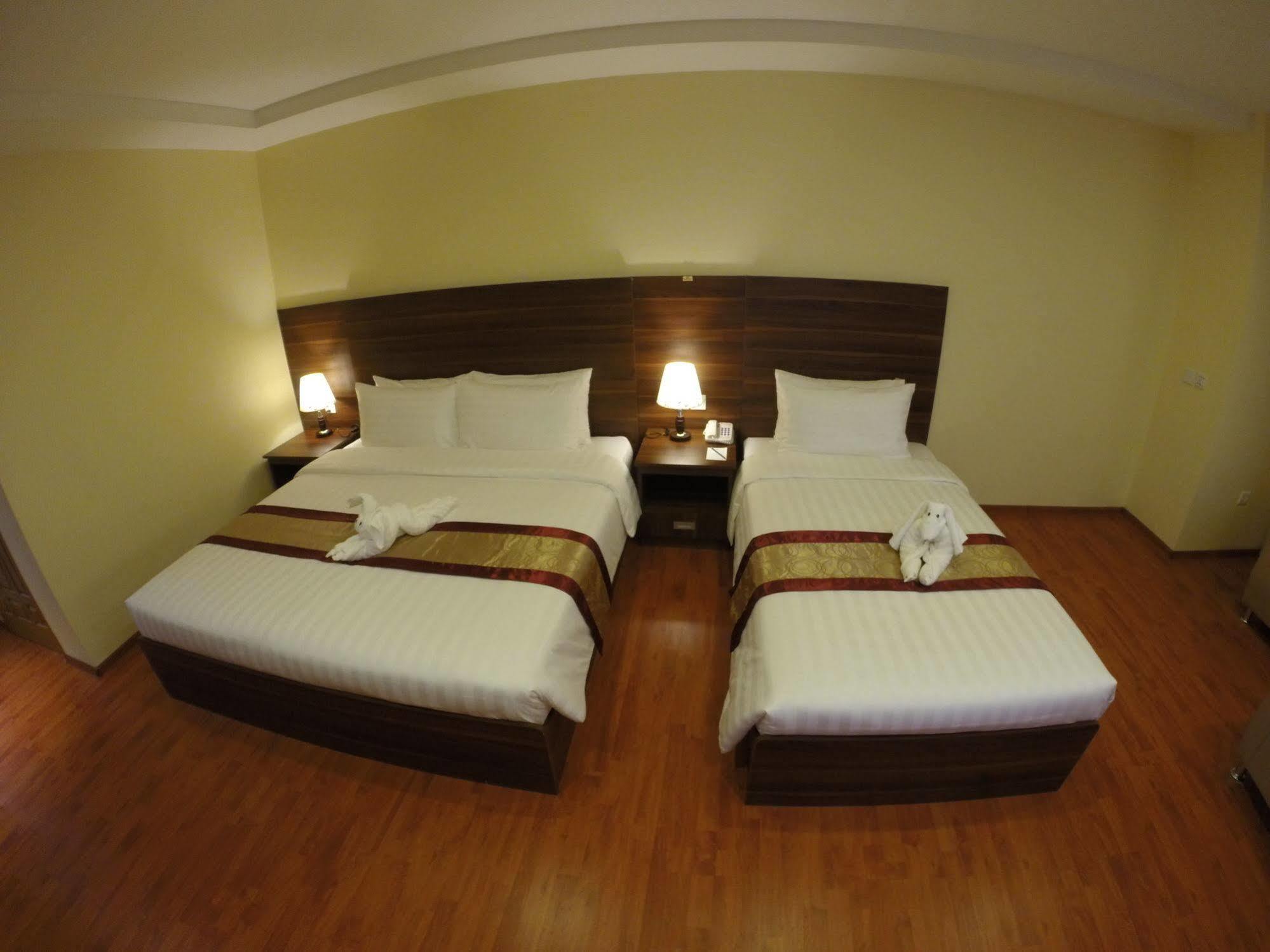 Silver Green Hotel Γιανγκόν Εξωτερικό φωτογραφία